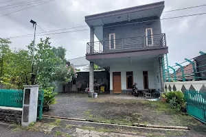 Buana Putra Home stay & Kos-Kosan image