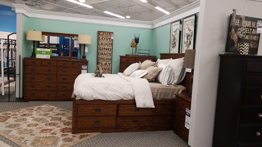 Furniture Store «Art Van Furniture - Coralville», reviews and photos, 2300 Jones Blvd, Coralville, IA 52241, USA