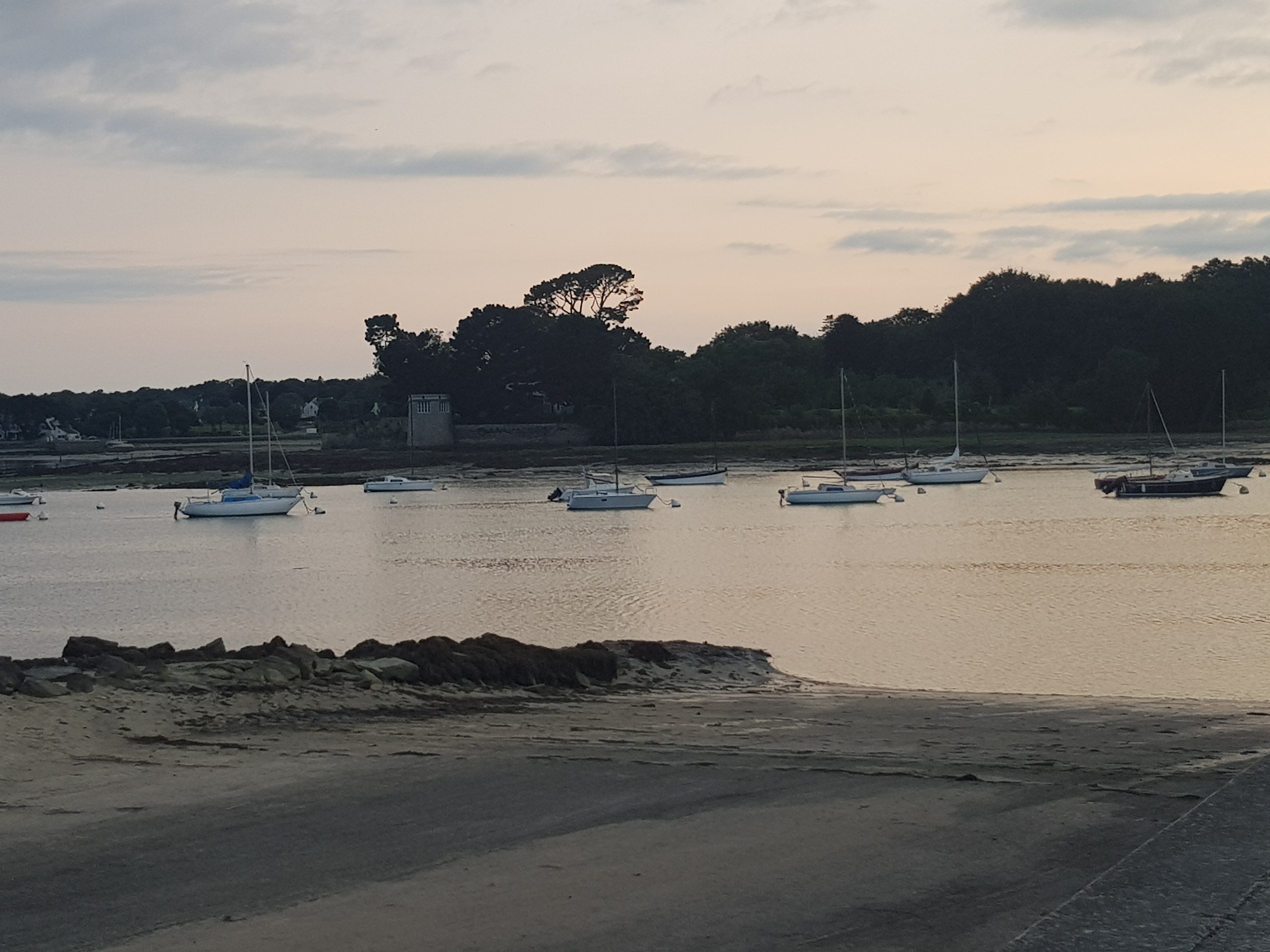 Photo n° 4 de l'avis de cedric.e fait le 23/08/2018 à 06:59