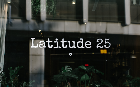 Restaurant Latitude 25 image