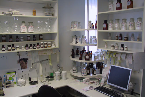 Szent Bernát Gyógyszertár - Gyógyszertár