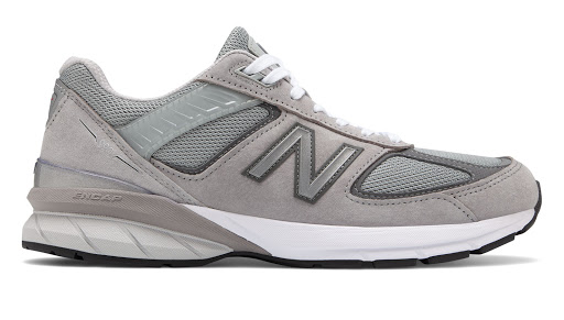 New Balance, 115 Alexander Ave, Lake Grove, NY 11755, USA, 