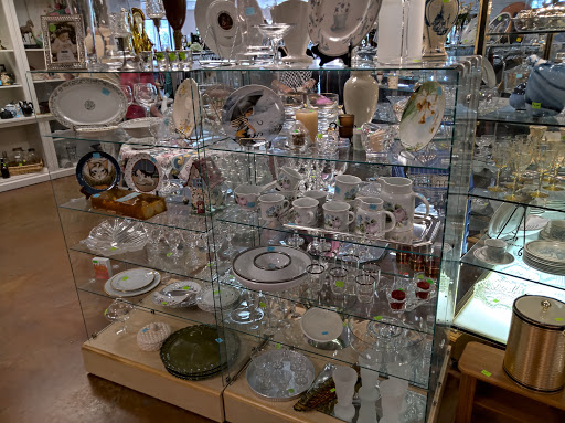 Non-Profit Organization «Assistance League Thrift Shop», reviews and photos, 126 N San Jacinto St, Conroe, TX 77301, USA