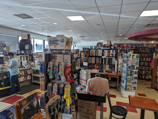 Book Store «Mojo Books & Records», reviews and photos, 2540 E Fowler Ave, Tampa, FL 33612, USA