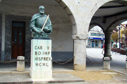 Escultura de Carlos V (Laredo) – Laredo