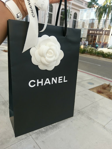 Clothing Store «Chanel Fine Jewelry Boutique», reviews and photos, 400 N Rodeo Dr, Beverly Hills, CA 90210, USA