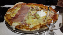 Pizza du Pizzeria La Petite Venise à Cosne-Cours-sur-Loire - n°7