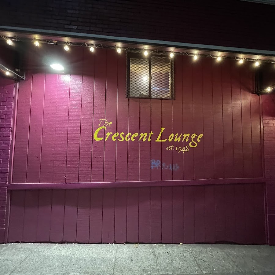 Crescent Lounge reviews
