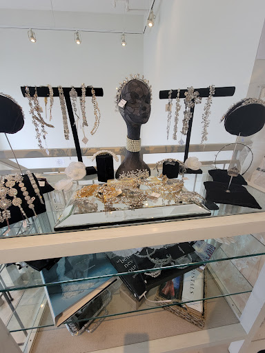 Bridal Shop «The Wedding Salon of Manhasset», reviews and photos, 1468 Northern Blvd, Manhasset, NY 11030, USA