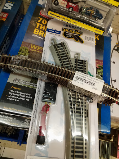 Hobby Store «Chicagoland Toys and Hobbies», reviews and photos, 6017 N Northwest Hwy, Chicago, IL 60631, USA