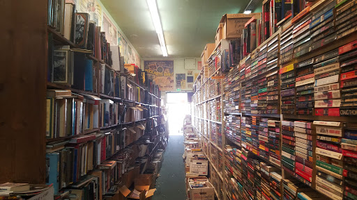 Magazine Store «Book Castle-Movie World», reviews and photos, 212 N San Fernando Blvd, Burbank, CA 91502, USA