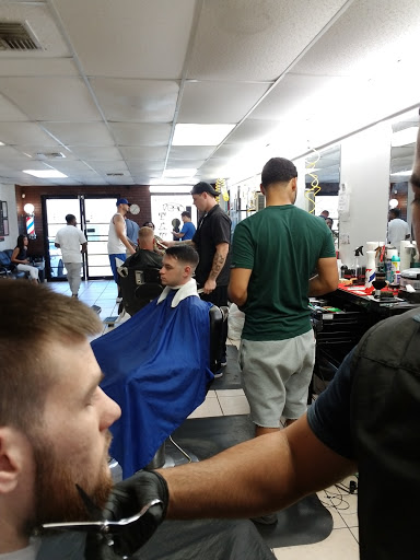 Barber Shop «Perfect Edge Barbershop & Tattoos», reviews and photos, 4015 S West Shore Blvd #4, Tampa, FL 33611, USA