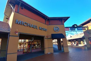 Michael Kors Outlet image