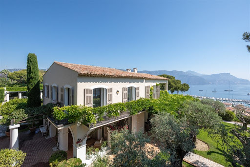 Côte d'Azur Sotheby's International Realty - Immobilier de luxe à Beaulieu sur Mer