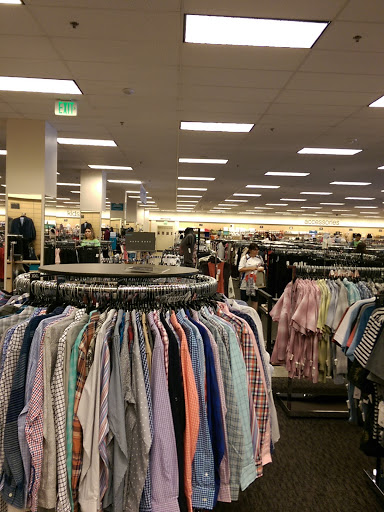 Department Store «Nordstrom Rack Lakewood Center», reviews and photos, 4651 Silva St, Lakewood, CA 90712, USA