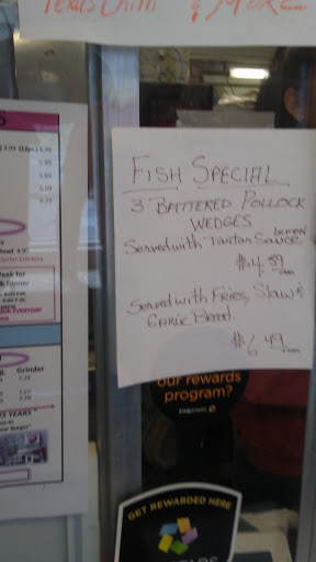 Hamburger Restaurant «Lake Zoar Drive In», reviews and photos, 14 Roosevelt Dr, Stevenson, CT 06491, USA