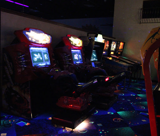 Bowling Alley «Chaparral 300 - We may close 1 hour early Sun-Thurs depending on volume, please call for details.», reviews and photos, 4191 Chino Hills Pkwy, Chino Hills, CA 91709, USA