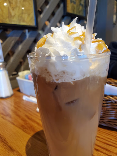 American Restaurant «Cracker Barrel Old Country Store», reviews and photos, 7408 Shockley Dr, Frederick, MD 21704, USA