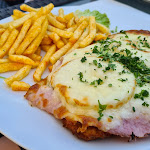 Photo n°2 de l'avis de Stefan. fait le 25/08/2022 à 19:33 sur le  Krettnicher bürgerstube à Wadern