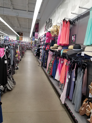 Variety Store «Five Below», reviews and photos, 533 S Broad St, Meriden, CT 06450, USA
