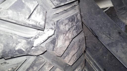 Tire Shop «Discount Tire Store - Hillsboro, OR», reviews and photos, 1800 SE Minter Bridge Rd, Hillsboro, OR 97123, USA