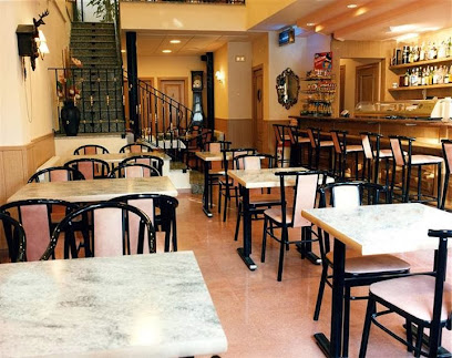 Restaurant Crich - Plaça del Pou, 4, 25310 Agramunt, Lleida, Spain