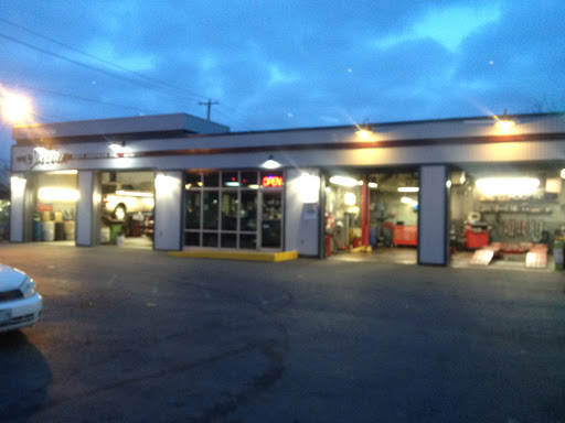 Auto Repair Shop «Spectra Auto Services», reviews and photos, 324 N East St, Frederick, MD 21701, USA