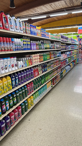 Grocery Store «El Gigante Grocery Store», reviews and photos, 2720 W 71st St, Indianapolis, IN 46268, USA