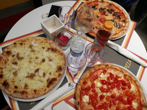 Pizza Zeus in Mussolente, Provincia di Vicenza