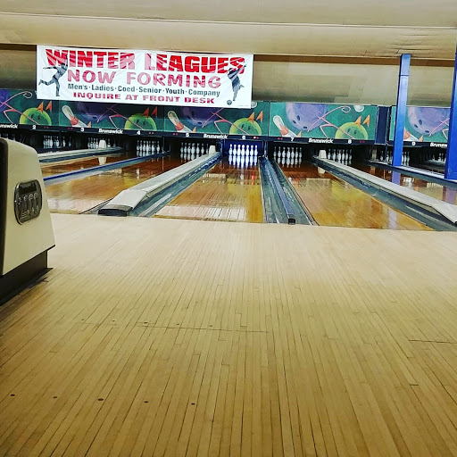 Bowling Alley «Madison Park Family Bowling Center», reviews and photos, 25023 John R Rd, Madison Heights, MI 48071, USA