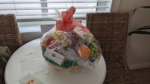 Florist «Flowers By Voytek», reviews and photos, 9524 Blind Pass Rd, St Pete Beach, FL 33706, USA