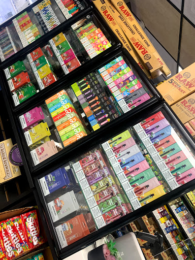 Tobacco Shop «Smokin Spades Premier Smoke and Vapor Shop», reviews and photos, 11180 W Flagler St #7, Miami, FL 33174, USA