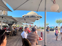 Atmosphère du Restaurant Café de la Place à Biarritz - n°5