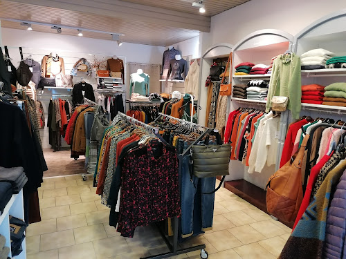 Magasin de vêtements La Mode à Lili Cambo-les-Bains