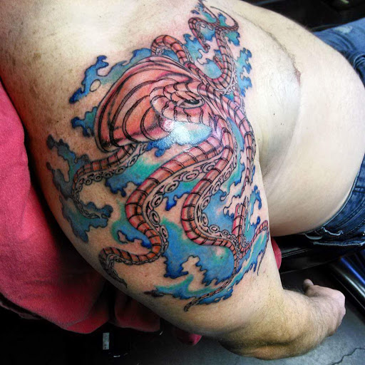 Tattoo Shop «UnderGround-Ink Tattoo Gallery», reviews and photos, 2106 W Gentry Pkwy, Tyler, TX 75702, USA