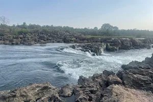 Ghughra Waterfall image