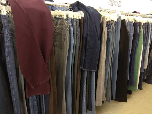 Shopping Mall «Freedom Village Shopping Center», reviews and photos, 1039 Alleghany St, Charlotte, NC 28208, USA