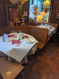 Atmosphère du Restaurant de spécialités alsaciennes Ce Cher Hans à Vendenheim - n°20