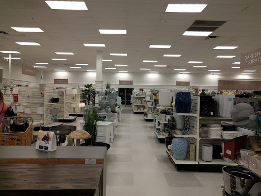 Department Store «T.J. Maxx and HomeGoods», reviews and photos, 9344 WI-16, Onalaska, WI 54650, USA