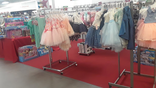 Shopping Mall «Essex Green Shopping Center», reviews and photos, 495 Prospect Ave, West Orange, NJ 07052, USA