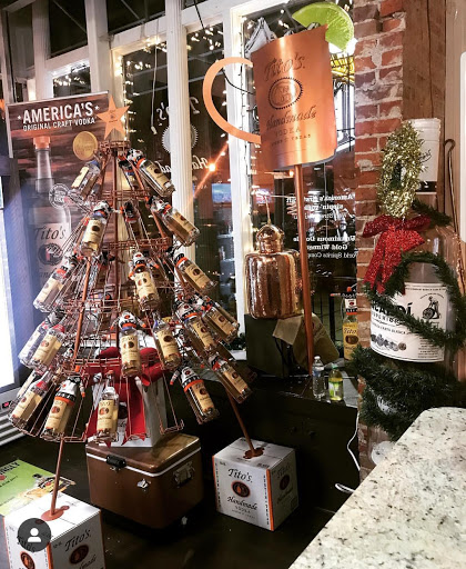 Liquor Store «Downtown Liquor», reviews and photos, 1303 W 6th St, Cleveland, OH 44113, USA