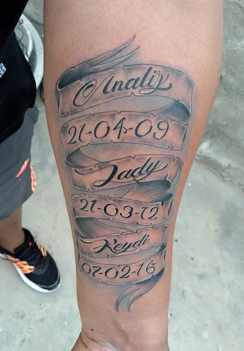 Custom art Tattoo Studio - Quito