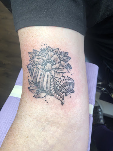 Explore tattoo ideas for weight loss, creative tattoo ideas in Bradley, available at Oak and Ember Tattoo