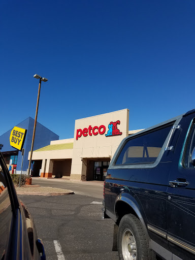 Pet Supply Store «Petco Animal Supplies», reviews and photos, 585 E Wetmore Rd, Tucson, AZ 85705, USA