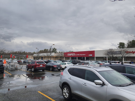 Office Supply Store «Staples», reviews and photos, 176 S Broadway, Salem, NH 03079, USA