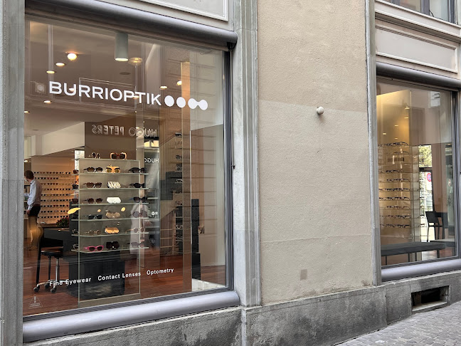 Kommentare und Rezensionen über Burri Optik und Kontaktlinsen beim Bellevue in Zürich