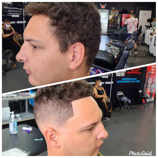 Barber Shop «Razor 1 Kutz Barbershop», reviews and photos, 7218 Montgomery Rd, Silverton, OH 45236, USA