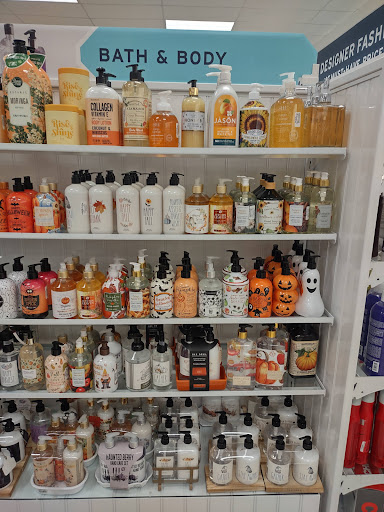 Shopping Mall «Lincoln Mall», reviews and photos, 622 George Washington Hwy, Lincoln, RI 02865, USA