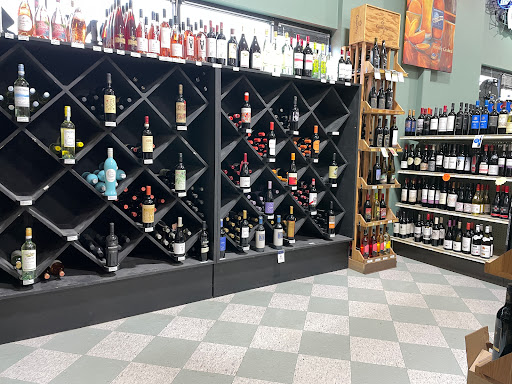 Liquor Store «Short Stop Wine & Spirits», reviews and photos, 2190 Eagle Creek Ln # F, St Paul, MN 55129, USA