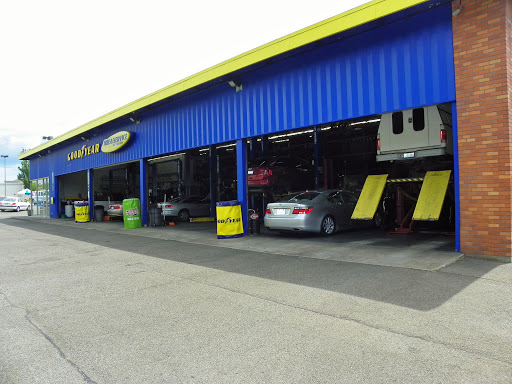 Auto Repair Shop «Courtesy Auto Service & Tire of Tacoma», reviews and photos, 4502 S Steele St #701, Tacoma, WA 98409, USA